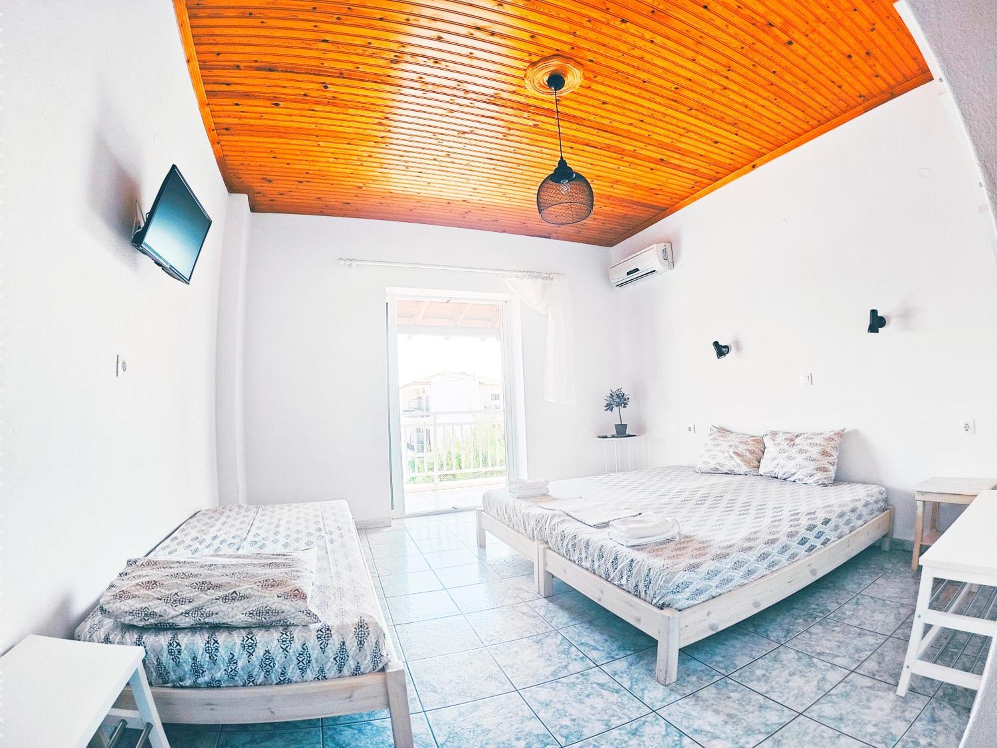 Отель House Charistos Неос-Мармарас Экстерьер фото